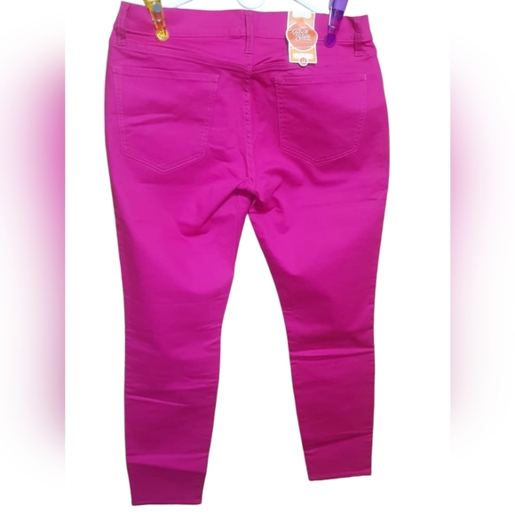 NWT Rockstar Old Navy Hot Pink Skinny Jeans - Picture 2 of 3